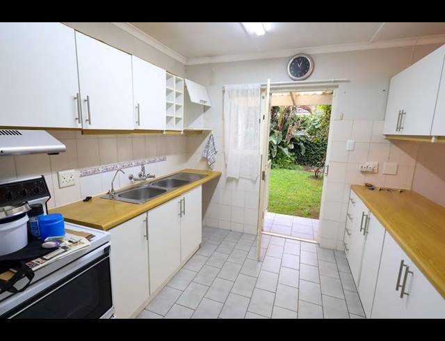 2 BEDROOM PROPERTY TO RENT IN LOERIE PARK